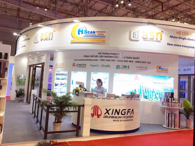 Aseanwindow v&agrave; Xingfa h&uacute;t kh&aacute;ch tham quan tại Vietbuild