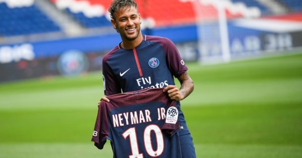 Doanh thu đạt 1 tỉ USD, Barcelona trở thành đội bóng có thu nhập cao nhất từ trước tới nay