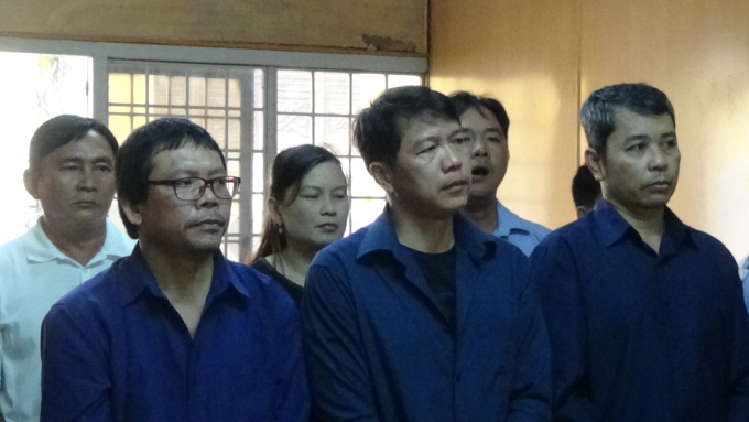 C&aacute;c bị c&aacute;o tại phi&ecirc;n t&ograve;a.