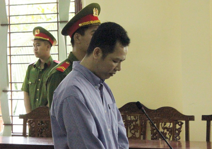 Bị c&aacute;i T&iacute;n tại t&ograve;a. (Ảnh: b&aacute;o Vietnamnet)