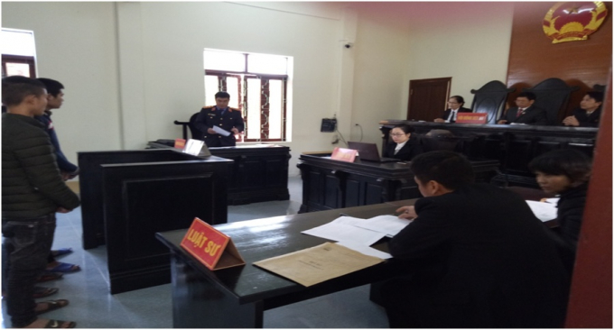 To&agrave;n cảnh phi&ecirc;n t&ograve;a x&eacute;t xử Vi Văn Kiều v&agrave; đồng bọn (Ảnh: b&aacute;o&nbsp;Bảo vệ ph&aacute;p luật)