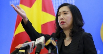 Việt Nam nói gì về việc tàu chiến Mỹ - Trung "chạm trán" trên Biển Đông?