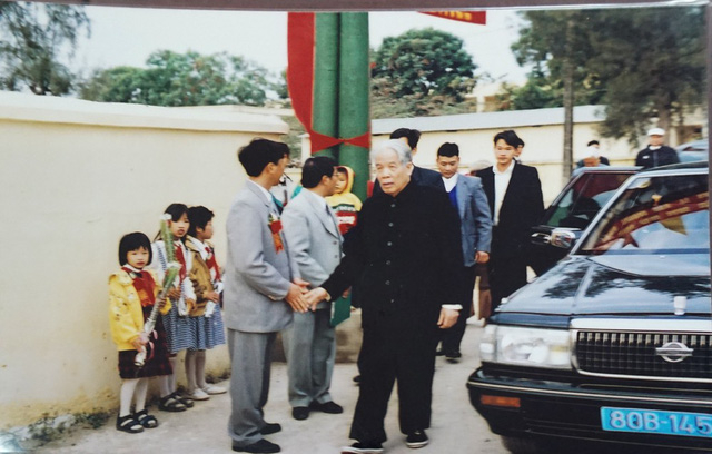 Những h&igrave;nh ảnh nguy&ecirc;n Tổng B&iacute; thư Đỗ Mười tại qu&ecirc; nh&agrave; Đ&ocirc;ng Mỹ