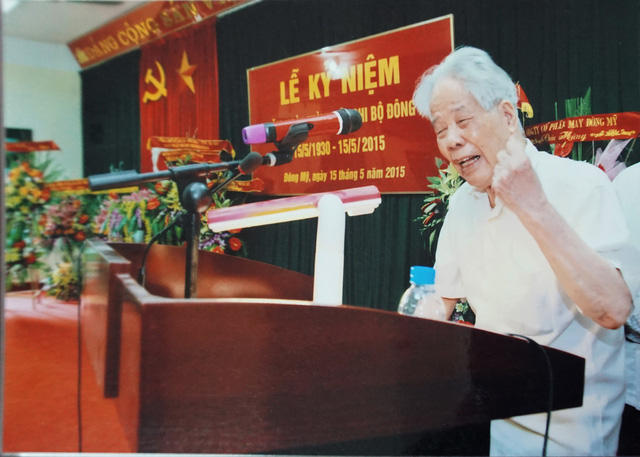 Nguy&ecirc;n Tổng B&iacute; thư Đỗ Mười ph&aacute;t biểu tại Lễ kỷ niệm 85 năm th&agrave;nh lập Chi bộ Đ&ocirc;ng Ph&ugrave;.