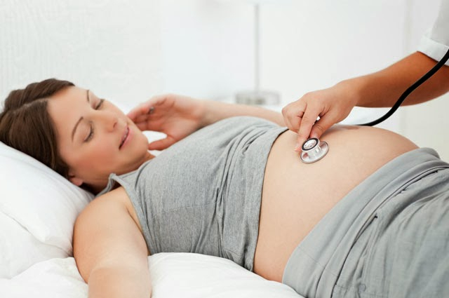 Lao động nữ được nghỉ l&agrave;m để đi kh&aacute;m thai (Ảnh minh hoạ).