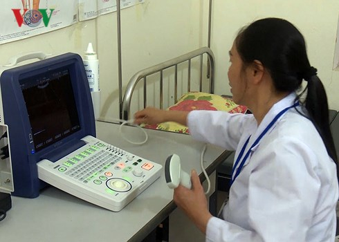 M&aacute;y si&ecirc;u &acirc;m thỉnh thoảng vẫn phải cắm nguồn v&agrave;o để đỡ...hỏng.