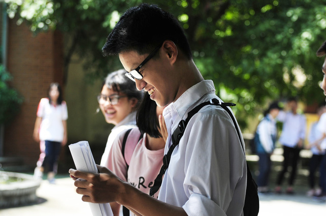 Ngoại ngữ l&agrave; m&ocirc;n bắt buộc n&ecirc;n đưa v&agrave;o thi ho&agrave;n to&agrave;n ch&iacute;nh x&aacute;c. (Ảnh minh họa: Mỹ H&agrave;).