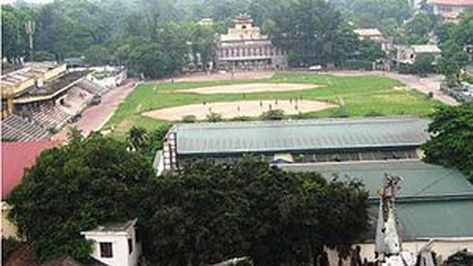 S&acirc;n vận động Cột cờ