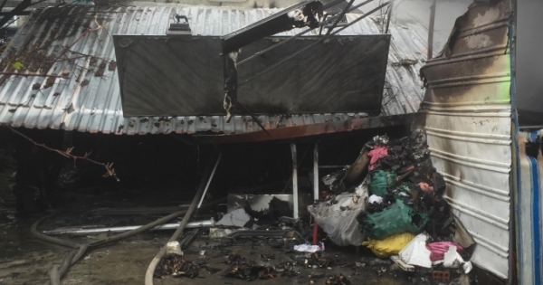 Thừa Thiên - Huế: Lửa bao trùm căn nhà cấp 4, 1 người thiệt mạng