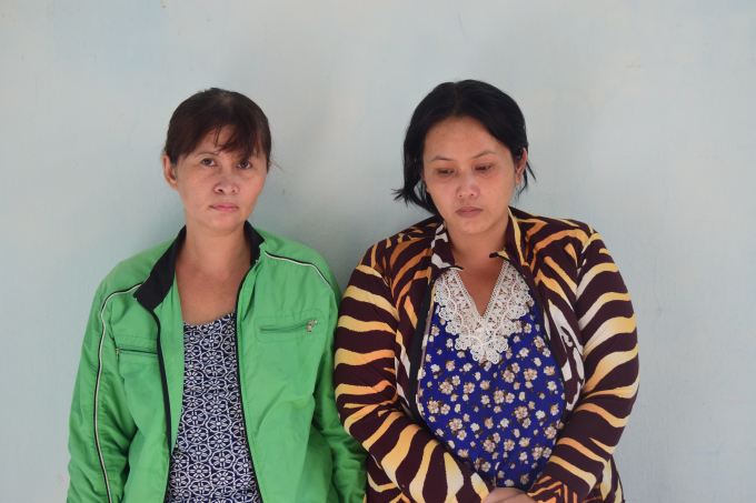 Hai chị em tại cơ quan C&ocirc;ng an.