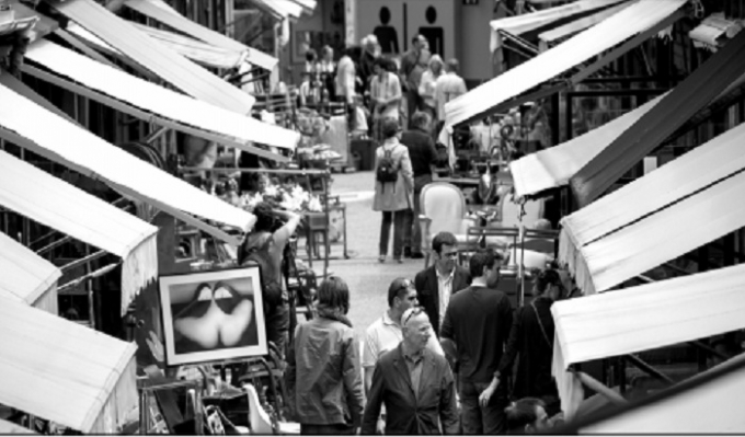 Một khu &ldquo;chợ bọ ch&eacute;t&rdquo; tại Paris.