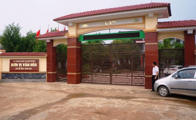 Cổng UBND x&atilde; Trung Th&agrave;nh nơi xảy ra sự việc.