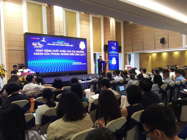 Theo c&aacute;c nh&agrave; quản l&yacute; kinh tế th&igrave; ASEAN đang l&agrave; một thị trường đầy tiềm năng v&agrave; m&agrave;u mỡ nhưng cũng tiềm ẩn sự cạnh tranh khốc liệt. Ảnh: Đại Việt.