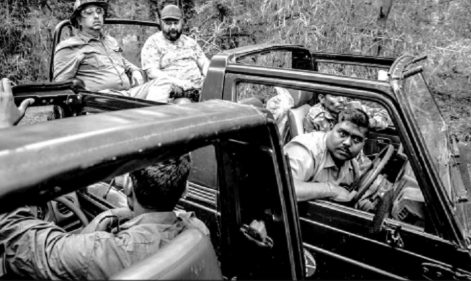 Suốt nhiều th&aacute;ng qua, lực lượng kiểm l&acirc;m v&agrave; thợ săn v&ugrave;ng Maharashtra săn l&ugrave;ng con hổ đ&atilde; vồ chết 13 người nhưng kh&ocirc;ng thu được kết quả.