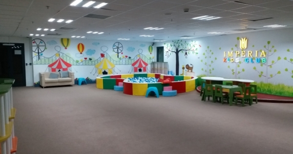 Hai trẻ nhỏ mâu thuẫn, người lớn hành hung bé trai 8 tuổi