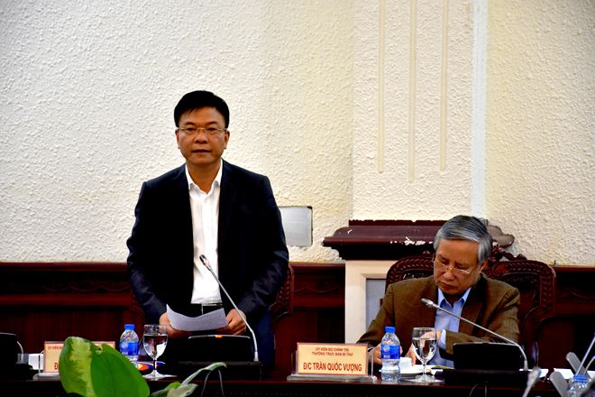 B&iacute; thư Ban C&aacute;n sự Đảng, Bộ trưởng Bộ Tư ph&aacute;p L&ecirc; Th&agrave;nh Long b&agrave;y tỏ mong muốn Bộ Ch&iacute;nh trị, Ban B&iacute; thư xem x&eacute;t ban h&agrave;nh Chỉ thị về tăng cường sự l&atilde;nh đạo của Đảng đối với c&ocirc;ng t&aacute;c x&acirc;y dựng ph&aacute;p luật v&agrave; tổ chức thi h&agrave;nh ph&aacute;p luật