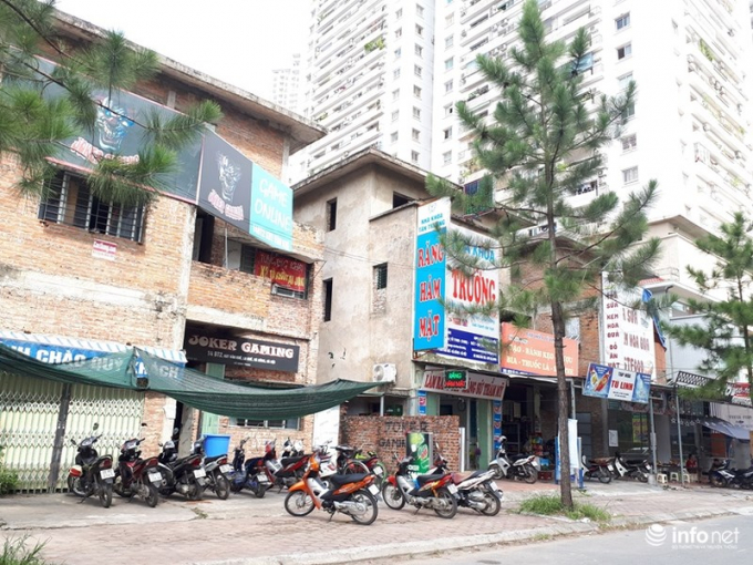 C&aacute;c khu nh&agrave; n&agrave;y đều đang cho người lao động hoặc người d&acirc;n kinh doanh h&agrave;ng qu&aacute;n thu&ecirc; lại với mức gi&aacute; h&agrave;ng chục triệu đồng mỗi th&aacute;ng, t&ugrave;y căn.