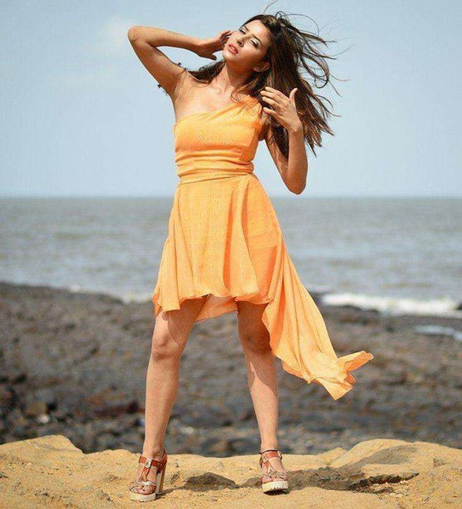 C&ocirc; sở hữu v&oacute;c d&aacute;ng đẹp