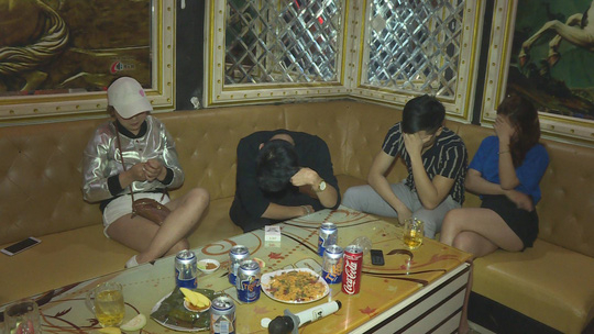 C&aacute;c đối tượng sử dụng chất&nbsp;ma t&uacute;y&nbsp;trong qu&aacute;n karaoke GaLaXy