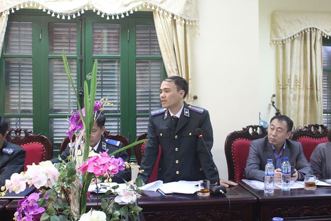 Đại diện c&aacute;c phòng chuyên môn thuộc Cục nêu khó khăn và đề xuất được tháo gỡ.