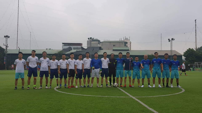 Đội b&oacute;ng PLVN (&aacute;o xanh)đ&atilde; c&oacute; chiến thắng tưng bừng trước đội b&oacute;ng b&aacute;o D&acirc;n tr&iacute; trong trận đấu mở m&agrave;n.