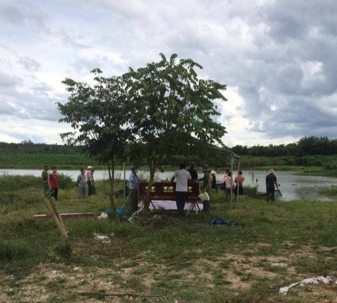 Nơi ph&aacute;t hiện thi thể nạn nh&acirc;n.