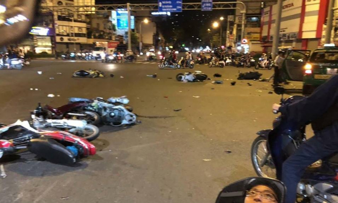 PVcomBank b&aacute;c th&ocirc;ng tin người phụ nữ l&aacute;i xe BMW g&acirc;y tai nạn li&ecirc;n ho&agrave;n ở ng&atilde; tư H&agrave;ng Xanh