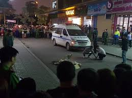 Hiện trường ph&aacute;t hiện thi thể ch&aacute;u b&eacute; mới sinh.