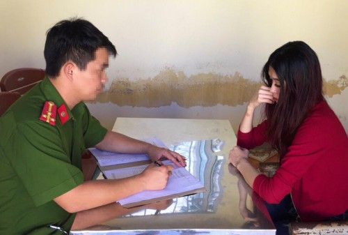 Ch&acirc;n dung T&uacute; b&agrave;