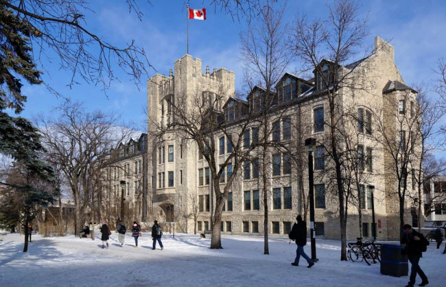 Winnipeg, Canada: Thủ phủ của t&igrave;nh Manitoba c&oacute; m&ugrave;a đ&ocirc;ng rất lạnh khi nhiệt độ trung v&agrave;o th&aacute;ng 1 chỉ khoảng -16,4 độ C.