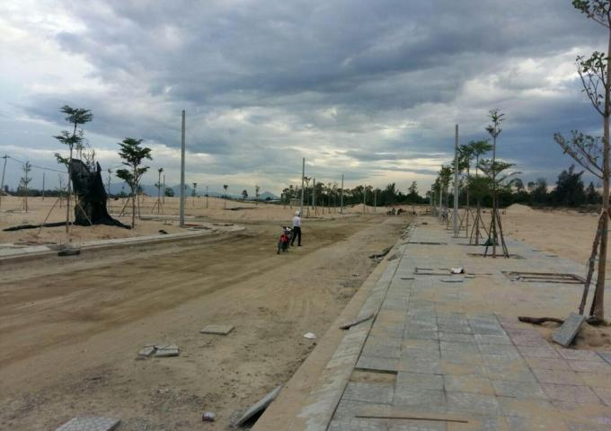 Gi&aacute; đất ở đường 5,5m khu t&aacute;i định cư phục vụ giải tỏa đường Ho&agrave;ng Văn Th&aacute;i nối d&agrave;i c&oacute; gi&aacute; 245.000 đồng/m2.