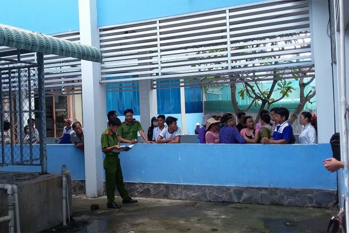 Lực lượng chức năng kh&aacute;m nghiệm hiện trường. Ảnh: Vietnamnet