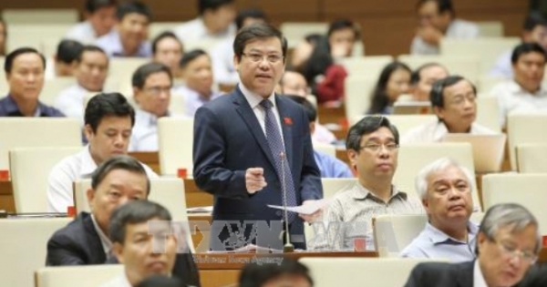 Kiểm sát viên, thẩm phán và điều tra viên đang có 4 vòng kim cô