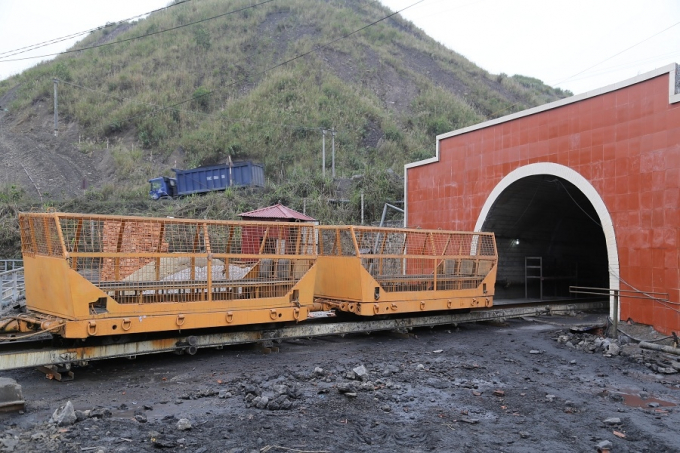 Một lối v&agrave;o mỏ Khe Ch&agrave;m