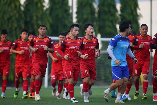 Xuân Trường dính chấn thương và phải nghỉ buổi tập sớm