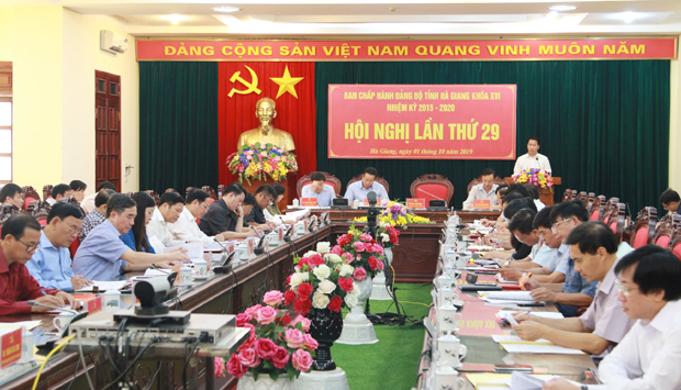 images1448338_A_1__hoi_nghi_BCH..._Dtuan_