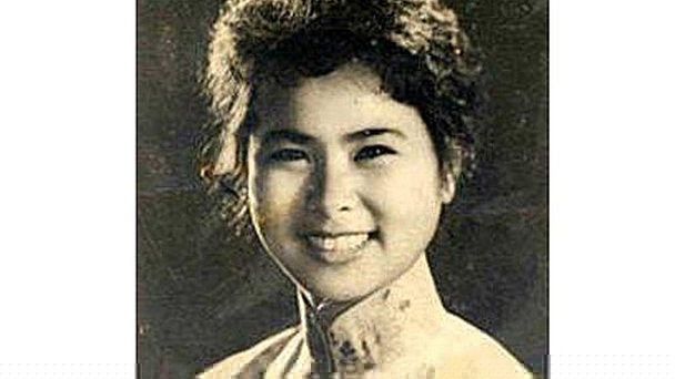 Xuân Quỳnh, Nữ sĩ Xuân Quỳnh, Thơ Xuân Quỳnh, Sóng Xuân Quỳnh, Thi sĩ Xuân Quỳnh, nhà thơ xuân quỳnh, Xuân Quỳnh Lưu Quang Vũ, sóng của Xuân Quỳnh, xuân quỳnh, Xuân quỳnh