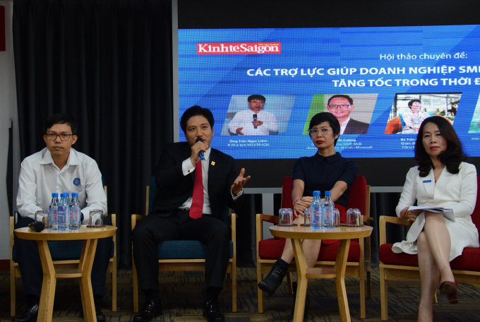 03700F85-3528-4B51-97EF-81380D96AD68.