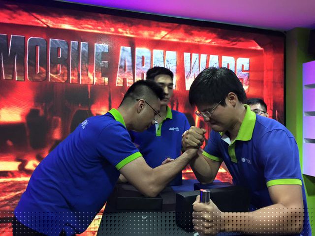 Sau vật tay th&igrave; xảy ra ẩu đả. Người bị đ&aacute;nh trọng thương đ&ograve;i bồi thường hơn 1 tỉ đồng. (Ảnh minh họa)