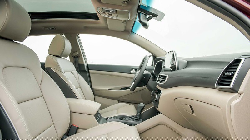 Giá lăn bánh 1 tỷ chọn Nissan X-Trail 2019 hay Hyundai Tucson 2019?