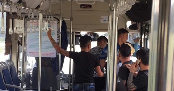 Khởi tố vụ án, truy bắt nhóm thanh niên hành hung nữ nhân viên xe buýt đang bỏ trốn