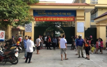 Quảng Ninh: Sau bữa ăn trưa, 5 em học sinh trường Nguyễn Gia Thiều phải nhập viện khẩn cấp
