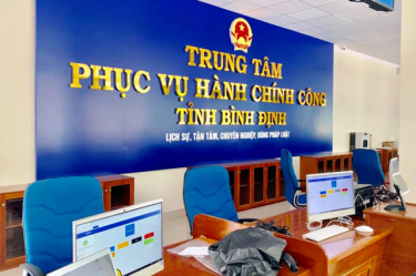 Tạm dừng công việc với cán bộ bị tố ứng xử “chưa chuẩn”, gây phiền cho dân