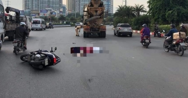 Hà Nội: Va chạm với xe bồn, 2 người phụ nữ tử vong tại chỗ