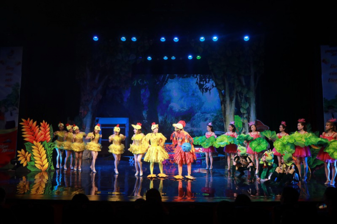 Vui nhộn “Đêm Gala Trung Thu: Vui rước đèn đón trăng”.