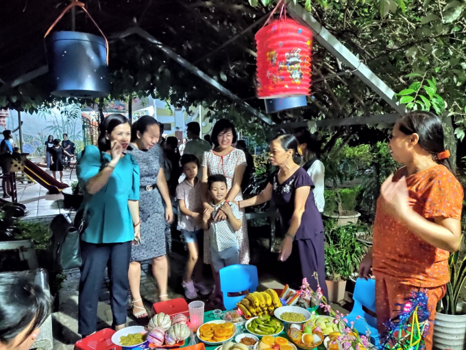 z2104696867198_8f97ad6b5ef3845384db66bf2bc619d7