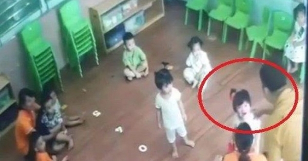 Vụ bé 2 tuổi bị bố bạn đánh trong lớp học: Đình chỉ 3 giáo viên