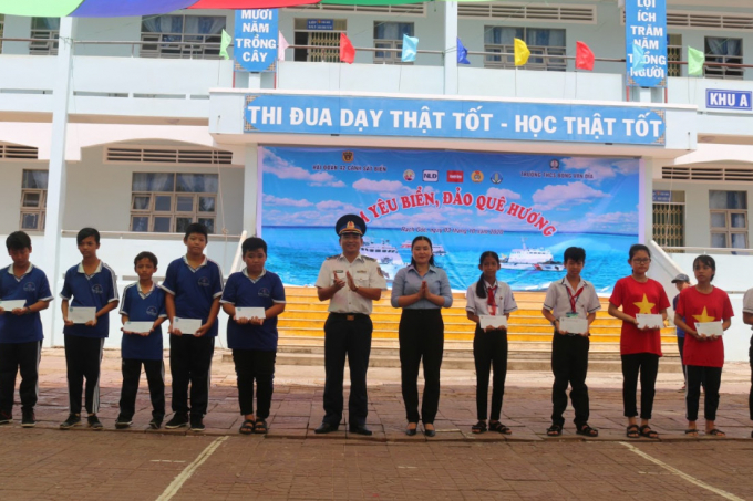 0DB372CE-36E7-4E32-8FF8-C06710E75255.