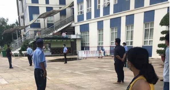 Một người rơi từ tầng 3 Bệnh viện Đa khoa Đồng Nai tử vong