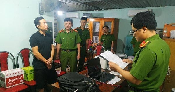 Tuyên Quang: Bắt quả tang cán bộ địa chính nhận hối lộ